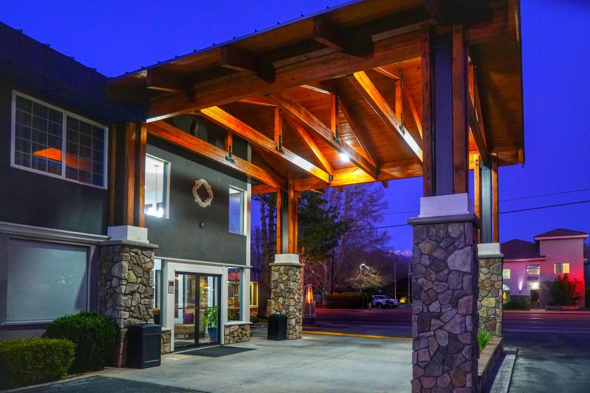 Cielo Hotel Bishop-Mammoth, Ascend Hotel Collection Kültér fotó